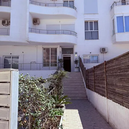 The Jasmine Flat Apartment